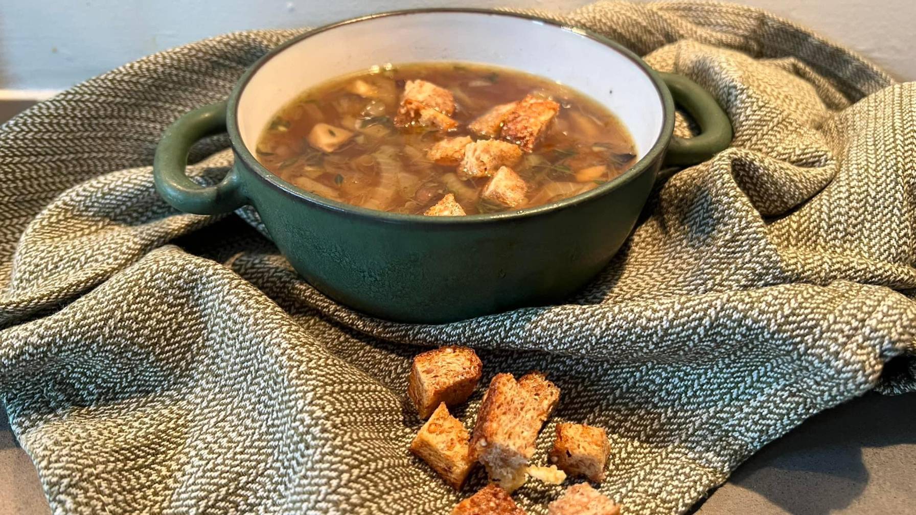 Uiensoep met sherry en shiitake